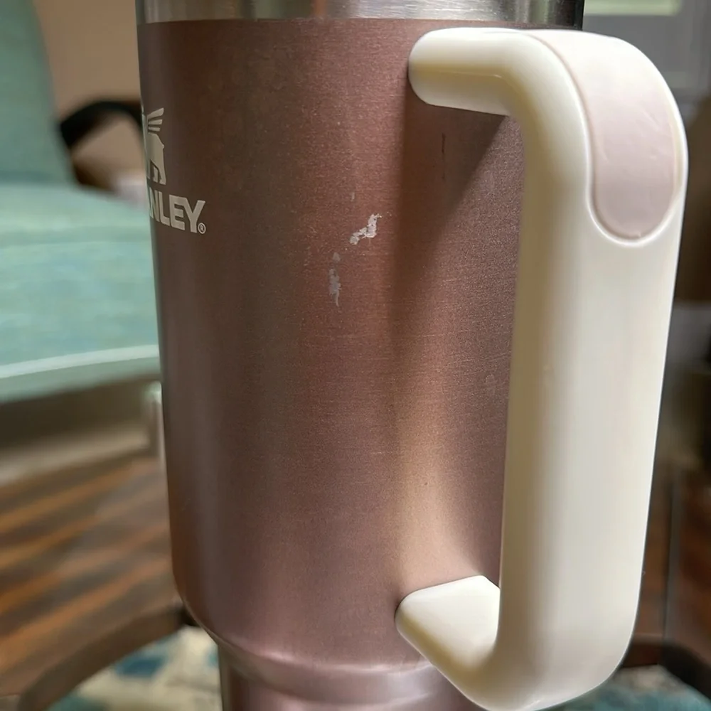 Stanley 40 oz. Quencher‎ H2.0 FlowState Tumbler Rose Quartz Glow - Picture 4 of 10